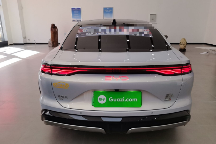 BYD HanL 2025 صورة سيارة #6