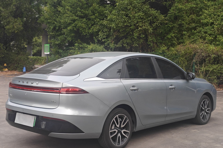 Roewe D6 2025 car image #6