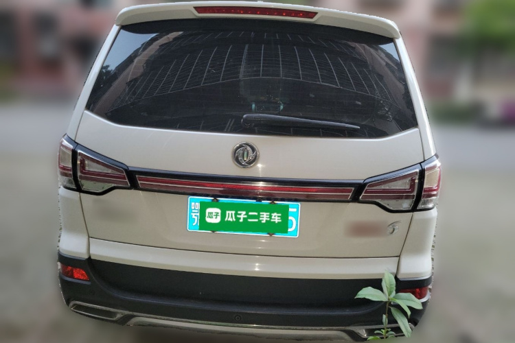 Forthing SX6 2016 #6 Forthing SX6 2016 car image #6