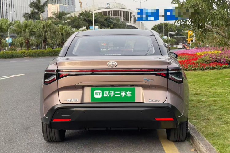 Toyota bZ3 2023 immagine di auto #6