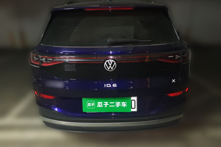 Volkswagen ID.6 X 2022 immagine di auto #6