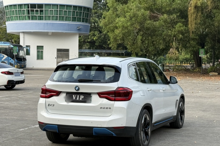 BMW iX3 2020 car image #6