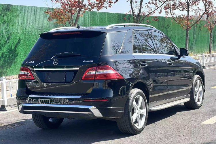 Mercedes-Benz M Class 2015 car image #6