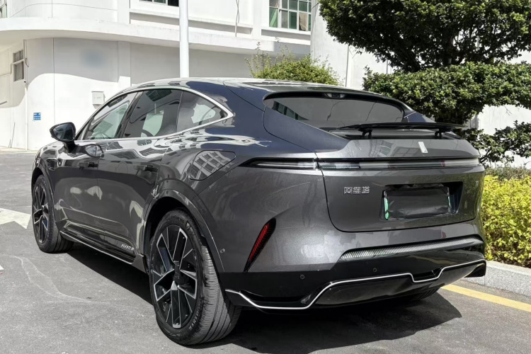 阿维塔 阿维塔11 2024 汽车图片 #6