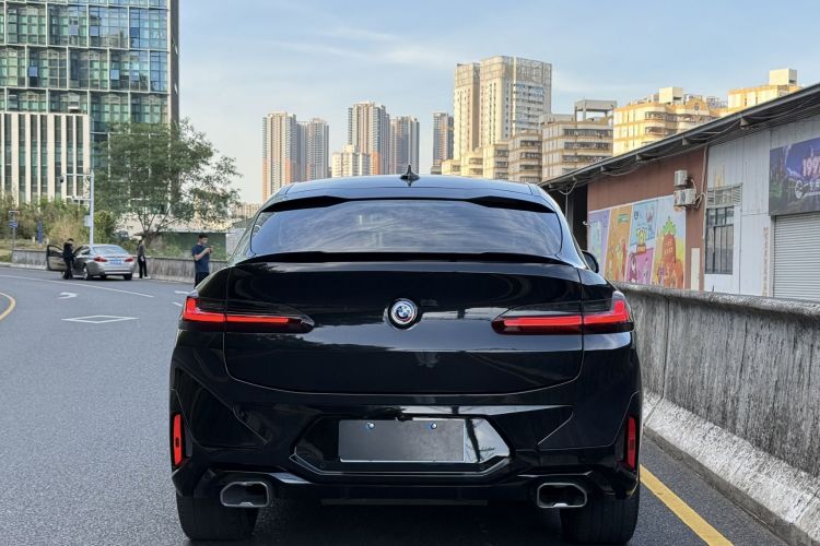 BMW X4 M40i 2022 #6 BMW X4 M40i 2022 car image #6