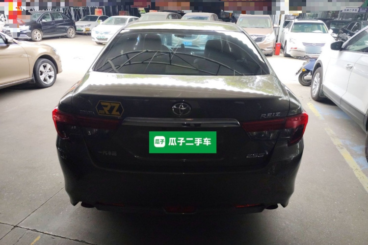 Toyota Reiz 2013 immagine di auto #6