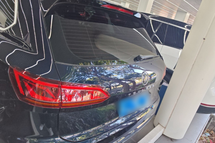 Volkswagen Touareg 2022 car image #6