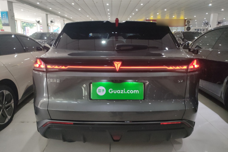 Deepal S07 2024 immagine di auto #6