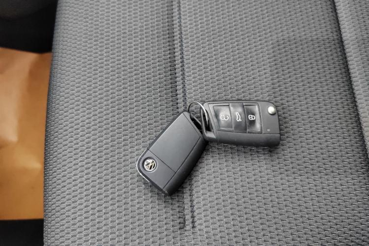 Volkswagen Golf (Imported) 2019 immagine di auto #6