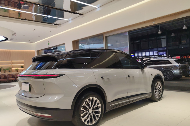 NIO ES6 2024 صورة سيارة #6