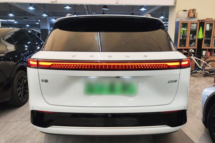 Xpeng G9 2023 immagine di auto #6