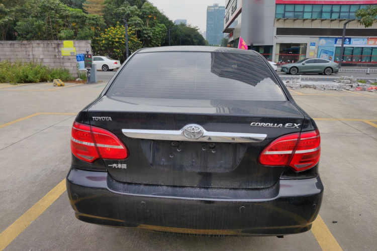 Toyota Corolla (Classic) 2015 #6 Toyota Corolla (Classic) 2015 immagine di auto #6