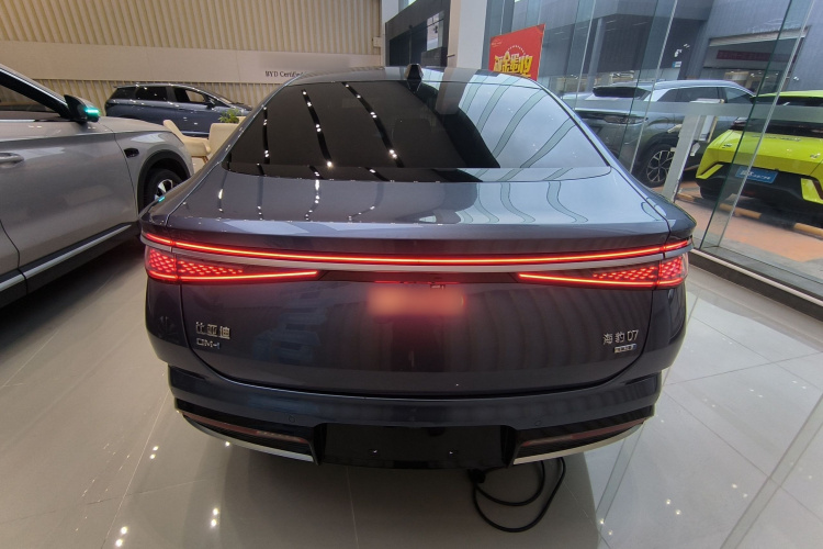 BYD Seal 07 DM-i 2025 car image #6