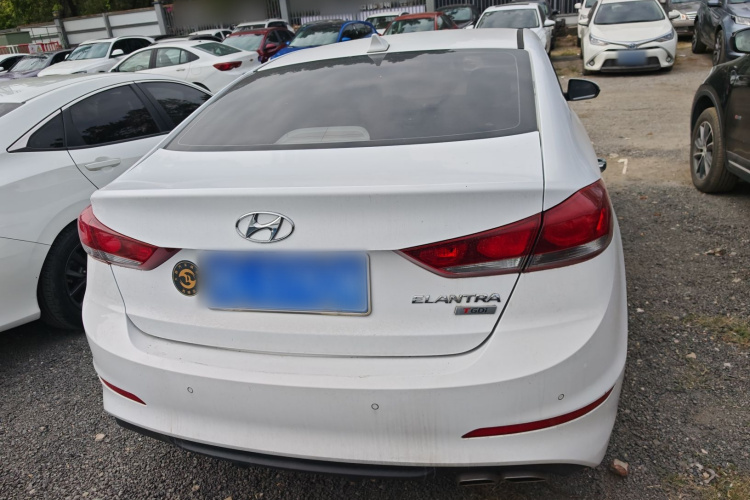 Hyundai Elantra AD 2019 car image #6