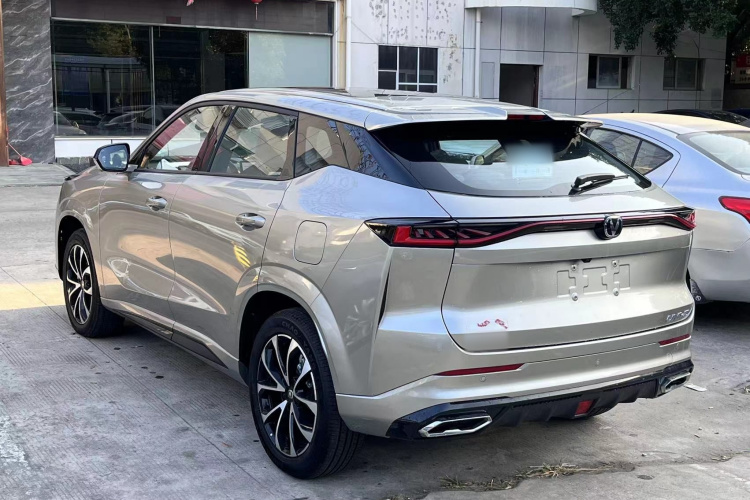 Changan UNI-Z PHEV 2025 car image #6