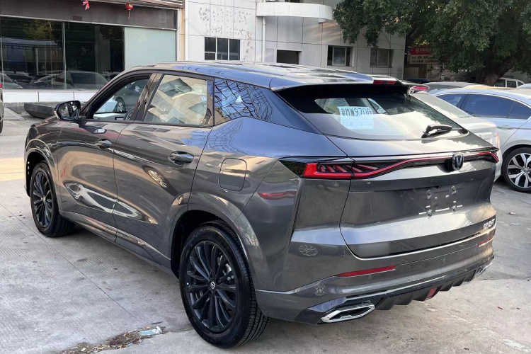 Changan UNI-Z PHEV 2025 #6 Changan UNI-Z PHEV 2025 car image #6