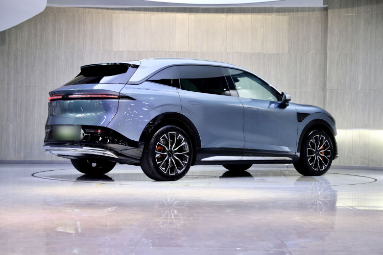 Zeekr 7X 2024 car image #6