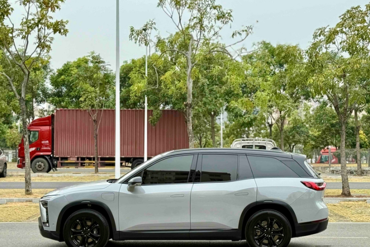 NIO ES8 2020 car image #6