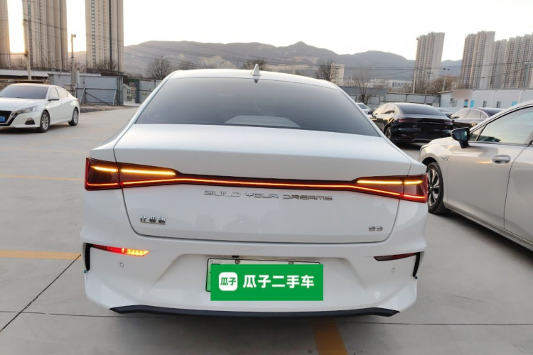 BYD e3 2020 #6 BYD e3 2020 car image #6