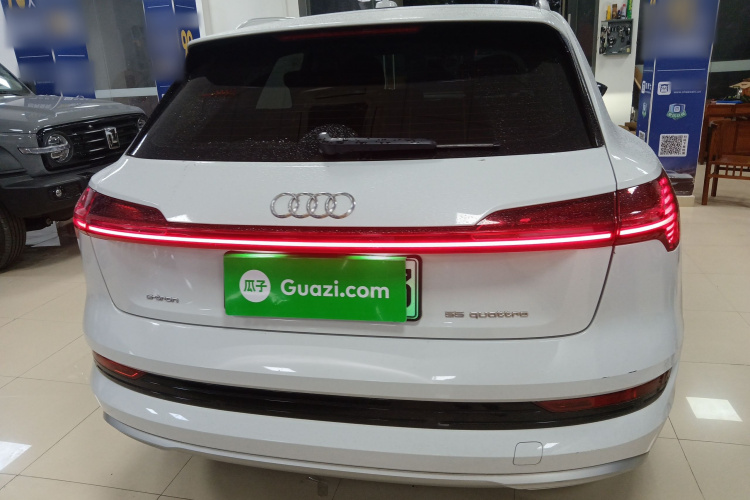 Audi e-tron (Imported) 2020 car image #6