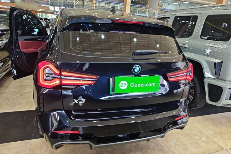 BMW iX3 2024 car image #6