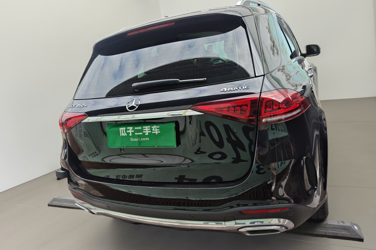 Mercedes-Benz GLE Class New Energy 2021 car image #6