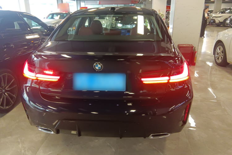BMW 3 Series 2025 car image #6
