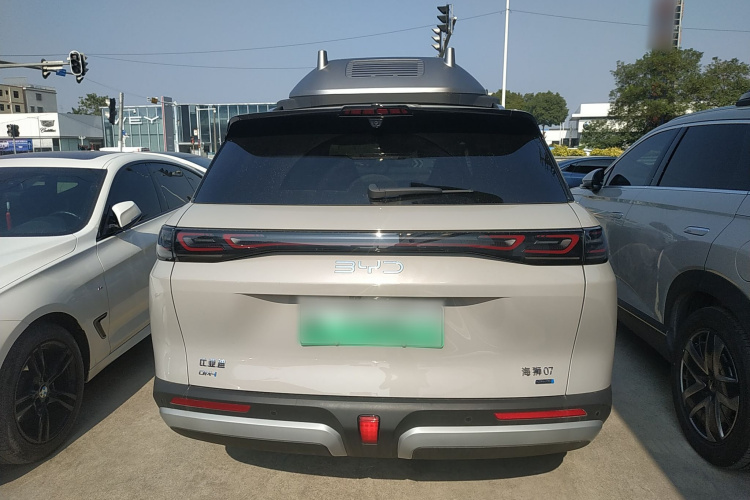 BYD Sea Lion 07 DM-i 2025 car image #6