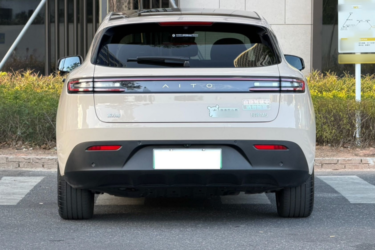 2024 car image #6