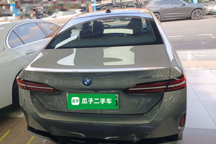 BMW i5 2024 image de voiture #6