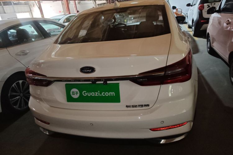 Ford Escort 2021 car image #6