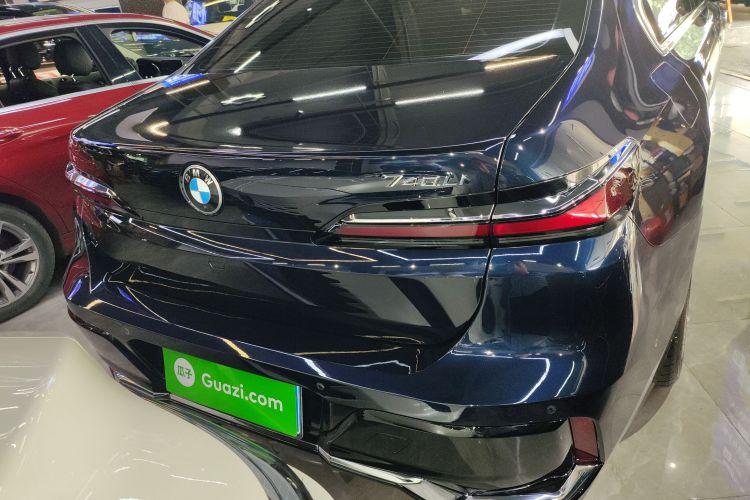 BMW 7 Series 2023 #6 BMW 7 Series 2023 car image #6