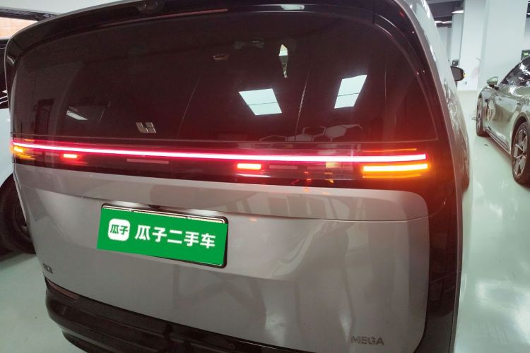 理想汽车 理想MEGA 2024 汽车图片 #6