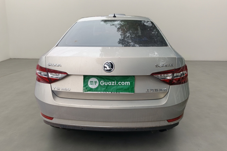 Skoda Superb 2018 #6 Skoda Superb 2018 car image #6