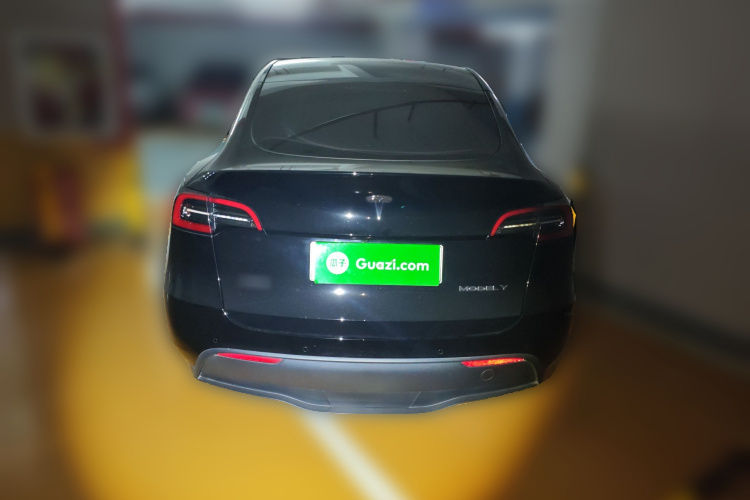 Tesla Model Y 2022 #6 Tesla Model Y 2022 car image #6