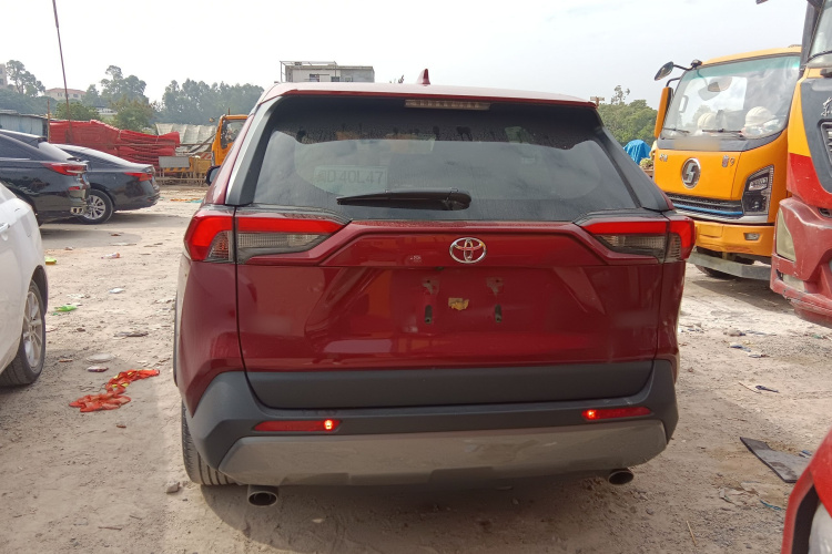 Toyota RAV4 2020 car image #6