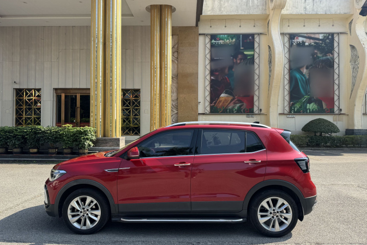 Volkswagen T-Cross 2020 #6 Volkswagen T-Cross 2020 car image #6
