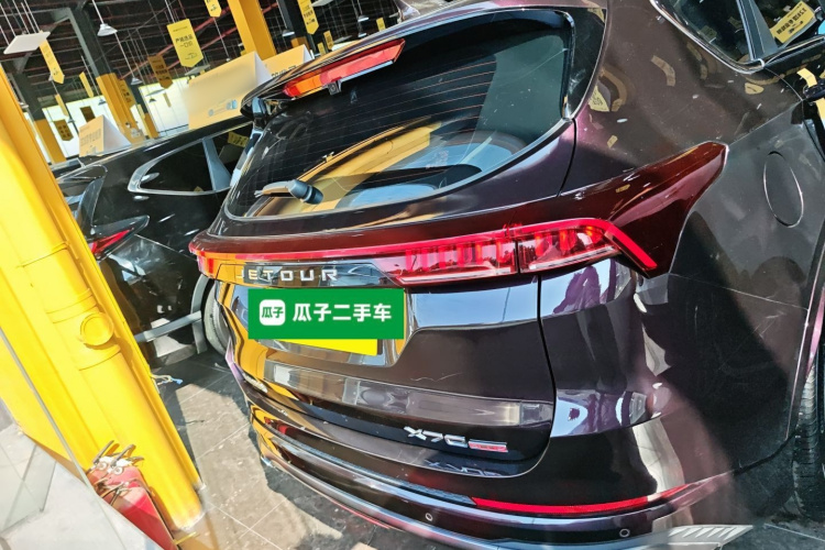 X70 PLUS 2021 car image #6