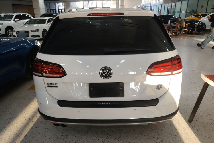 Volkswagen Golf (Imported) 2019 imagem de carro #6