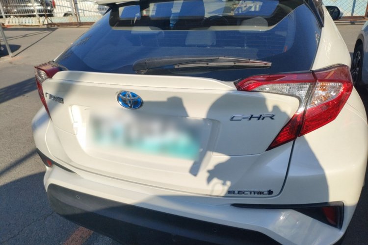 Toyota C-HR EV 2021 immagine di auto #6