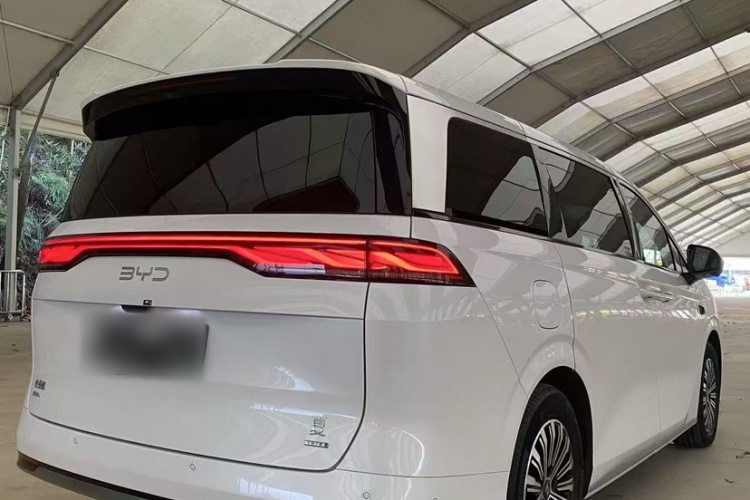 BYD Xia 2024 صورة سيارة #6