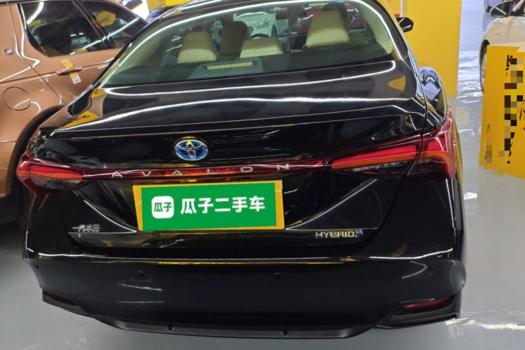 Toyota Avalon 2019 car image #6
