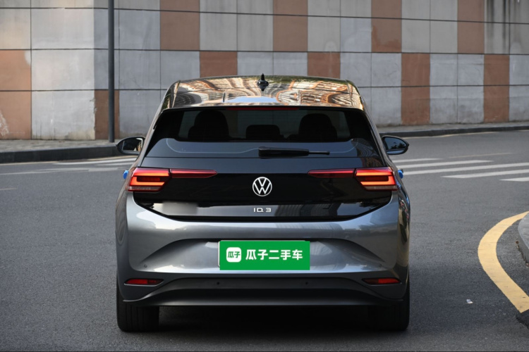 Volkswagen ID.3 2023 #6 Volkswagen ID.3 2023 immagine di auto #6