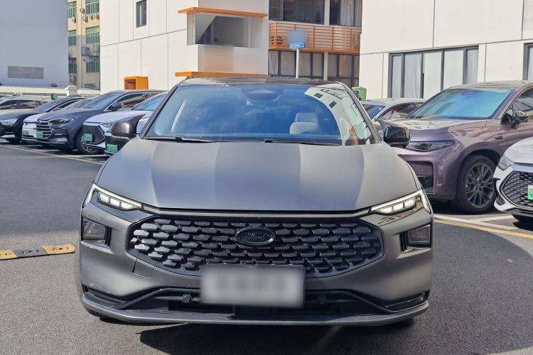 Ford Mondeo 2023 car image #6