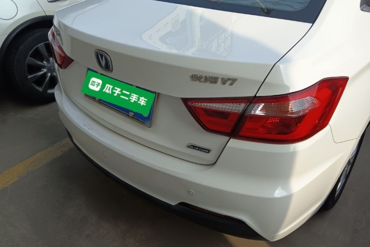 长安 悦翔V7 2017 汽车图片 #6