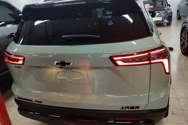 Chevrolet Equinox Plus 2024 car image #6