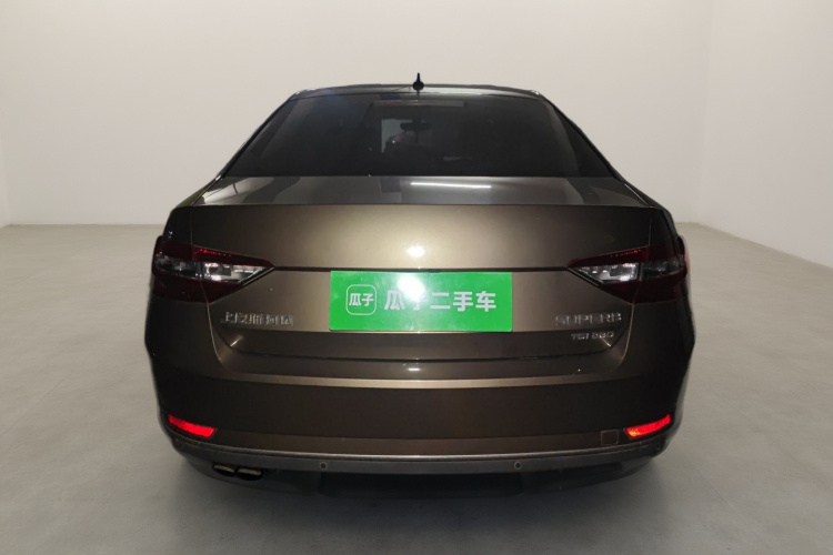 Skoda Superb 2019 #6 Skoda Superb 2019 car image #6