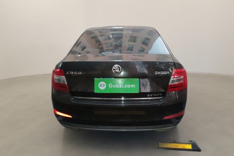 Skoda Octavia 2016 car image #6