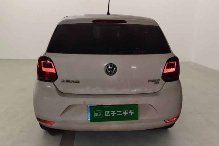 Polo 2016 car image #6
