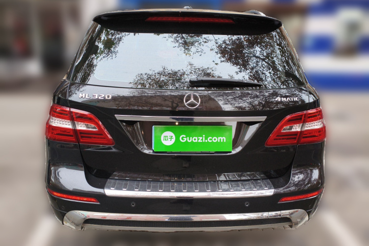 Mercedes-Benz M Class 2015 car image #6